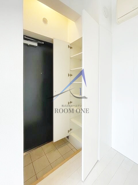 玄関　玄関です。