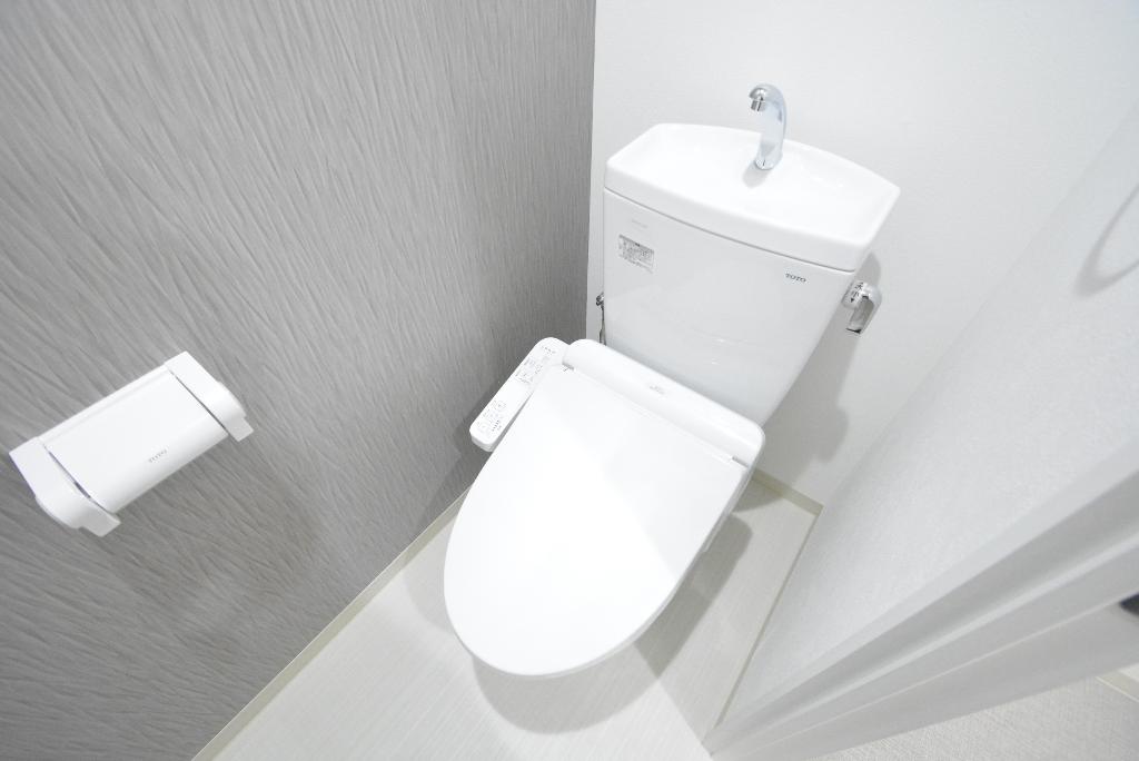 トイレ　シャワー付トイレ