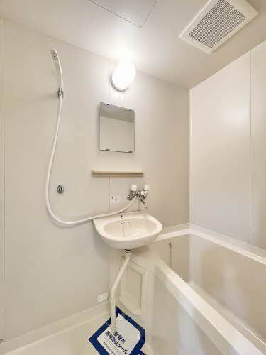 バス・シャワールーム　バスルーム