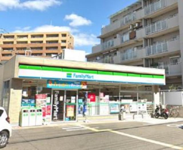 コンビニ　ファミリーマート吹田長野西店（コンビニ）まで345m