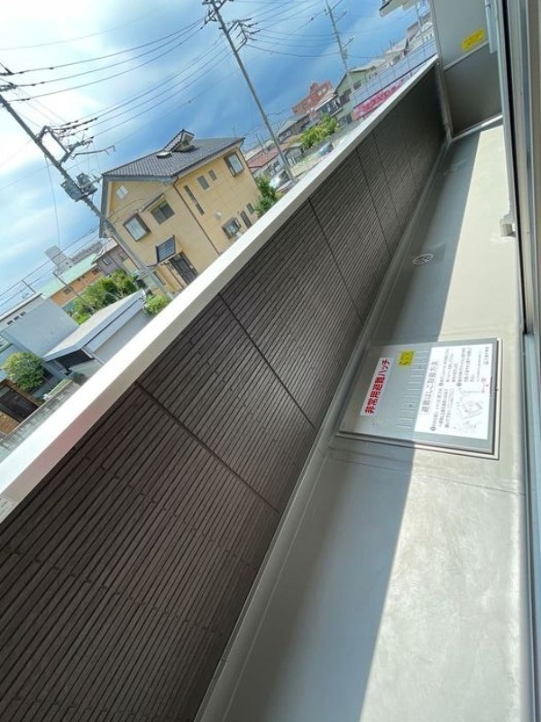 バルコニー　図面と現状に相違がある場合には現状を優先