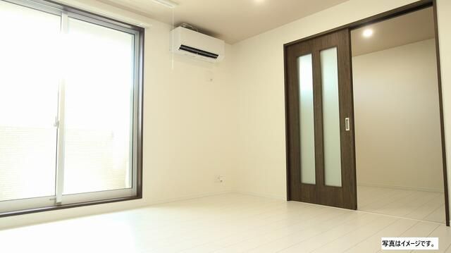 居室・リビング　ゆったり過ごせる居間です