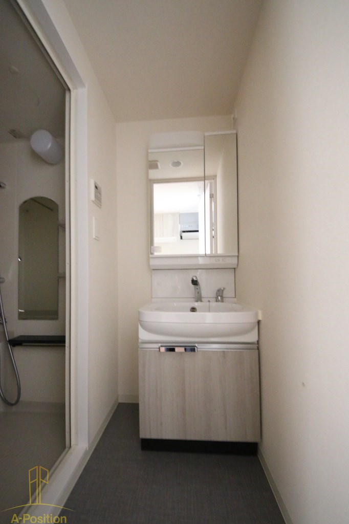 洗面設備　プレサンス谷町九丁目駅前