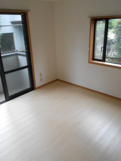 居室・リビング　★★明るい二面採光★★