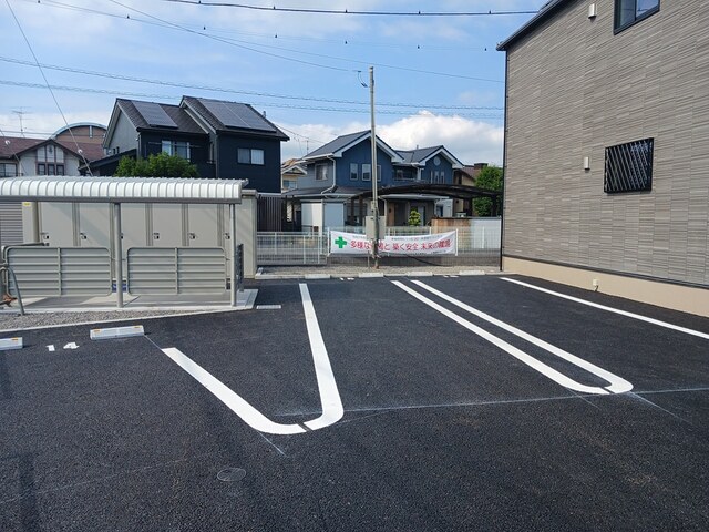 駐車場　駐車場