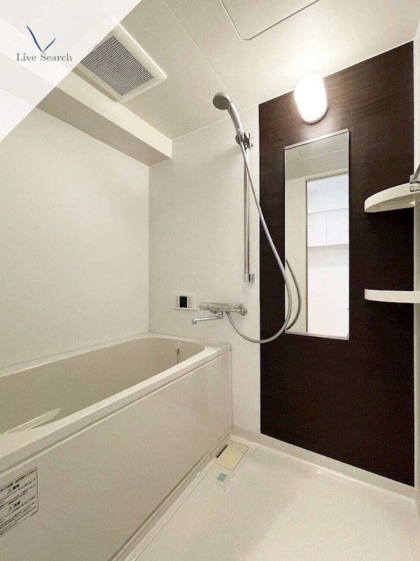 バス・シャワールーム　写真は同型タイプ