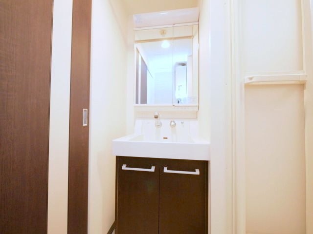 洗面設備　シャンプードレッサーです☆