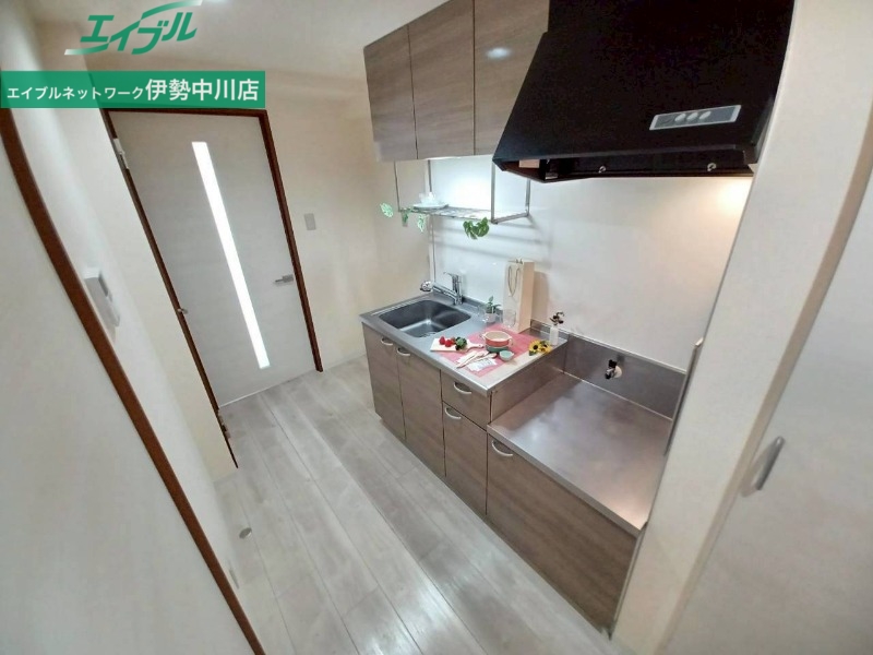 キッチン　別部屋参考写真です。