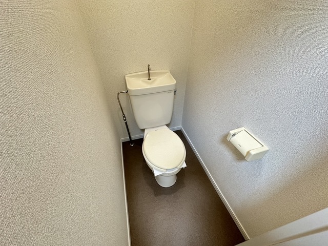 トイレ　別部屋参考写真です