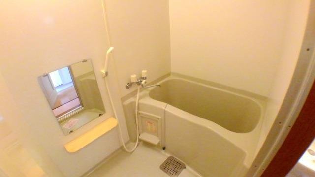 バス・シャワールーム　きれいなお風呂です