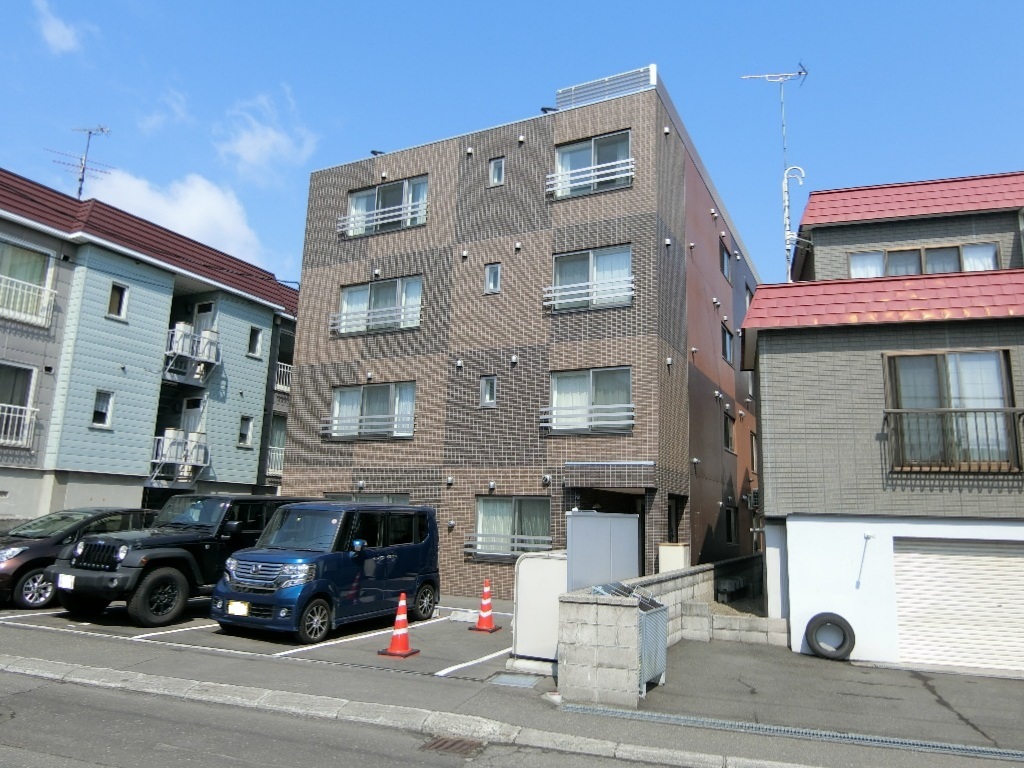 建物外観　☆地下鉄東西線南郷13丁目駅まで徒歩2分！