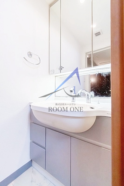 洗面設備　洗面台です。