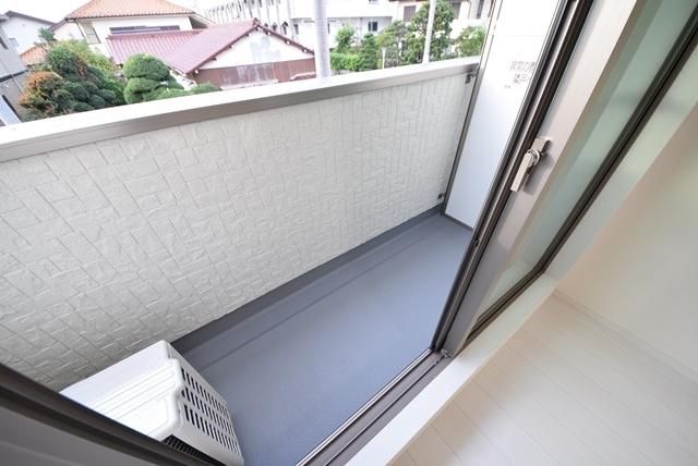 バルコニー　同タイプの写真となりますので実際とは異なります