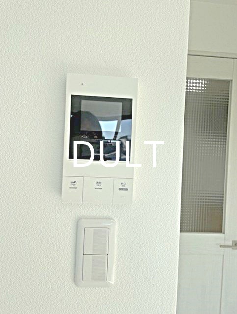 セキュリティ　モニター付きインターホンです。