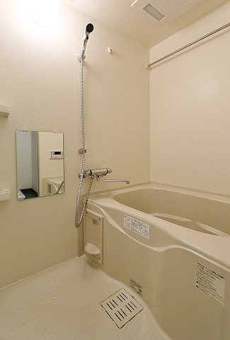 バス・シャワールーム　一日の汗や疲れはこちらで癒してください