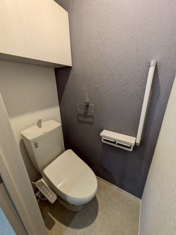 トイレ　※同タイプの写真となります。