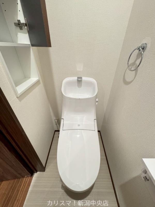 トイレ　※別部屋参考写真