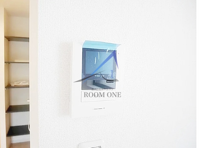 セキュリティ　モニター付きインターホンです。