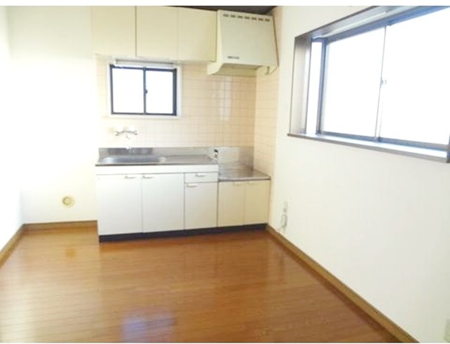 居室・リビング　使いやすい形の為、レイアウトを楽しめます♪