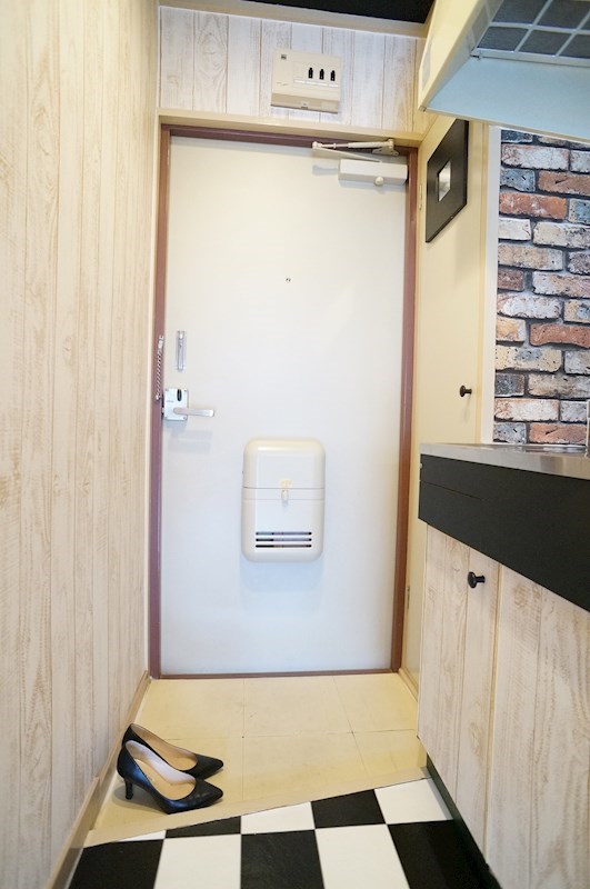 玄関　※同建物・別号室の写真です★