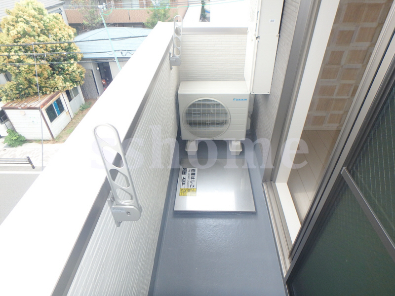 バルコニー　午後から陽当り良好