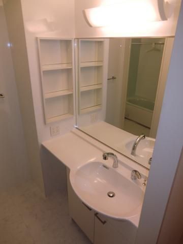 洗面設備　嬉しい独立洗面台