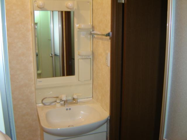 洗面設備　洗髪洗面化粧台