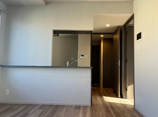 居室・リビング　☆明るい洋室☆