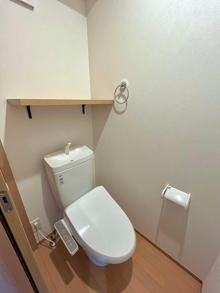 トイレ　同建物　別部屋参照