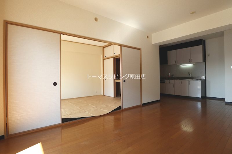 居室・リビング　502号室写真