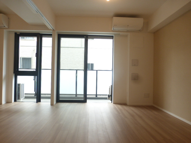 居室・リビング　内観※別部屋参考写真