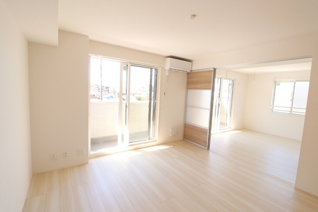 居室・リビング　リビング