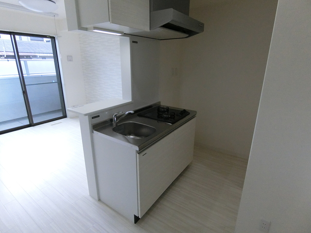 キッチン　カウンターキッチンでお料理も楽しめます