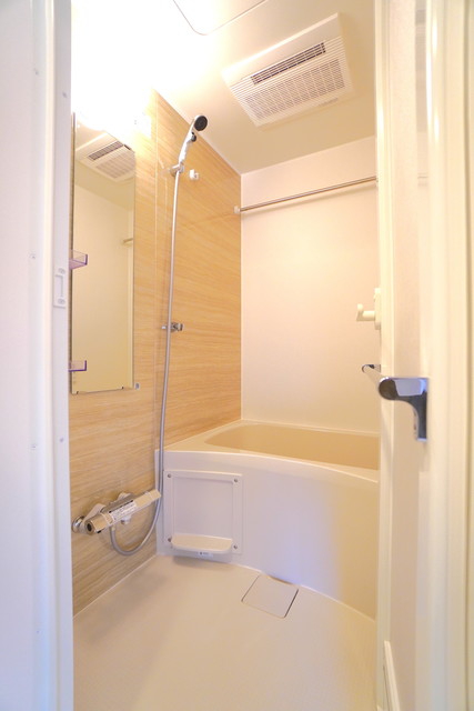 バス・シャワールーム　※写真は同タイプ住戸です。