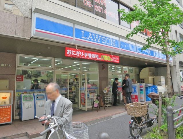 コンビニ　ローソン南大塚三丁目店（コンビニ）まで73m