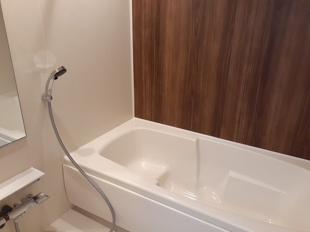 バス・シャワールーム　浴室