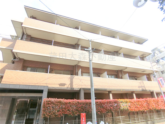 建物外観　2004年3月築　RC鉄筋コンクリート造地上4階建て総戸数2