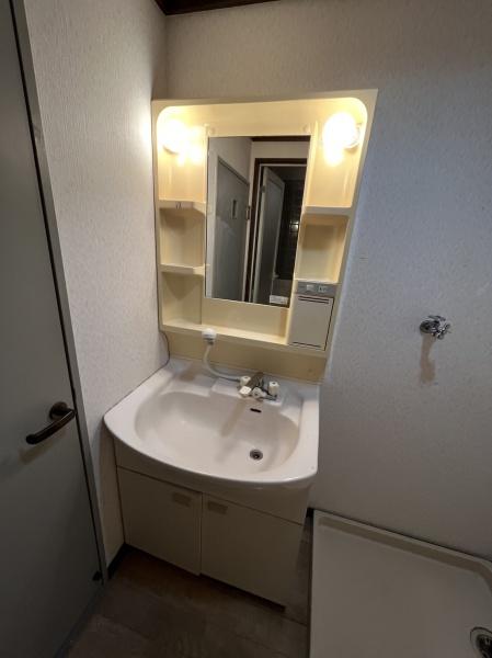 洗面設備　シャンプードレッサー