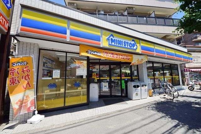 コンビニ　ミニストップ（コンビニ）まで160m