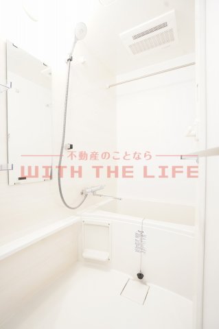 バス・シャワールーム　落ち着いた空間のお風呂です