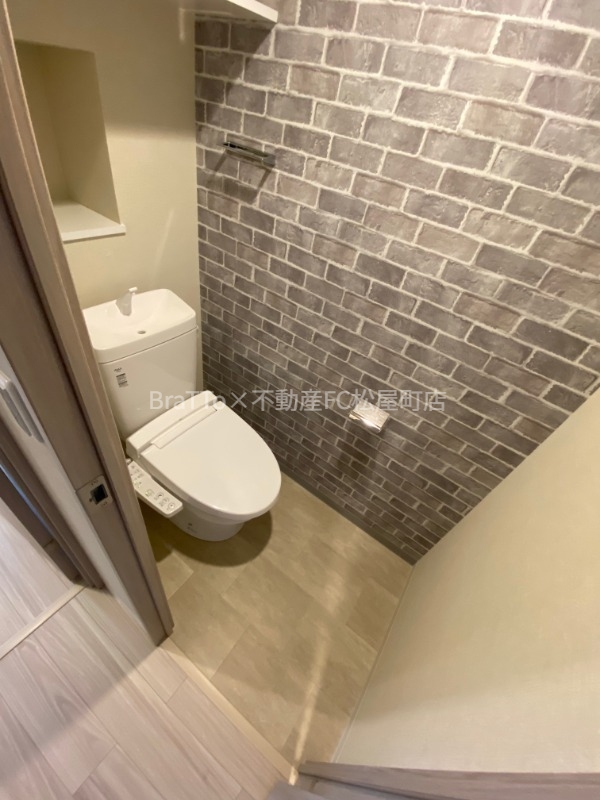 トイレ　トイレ（ウォシュレット付き）