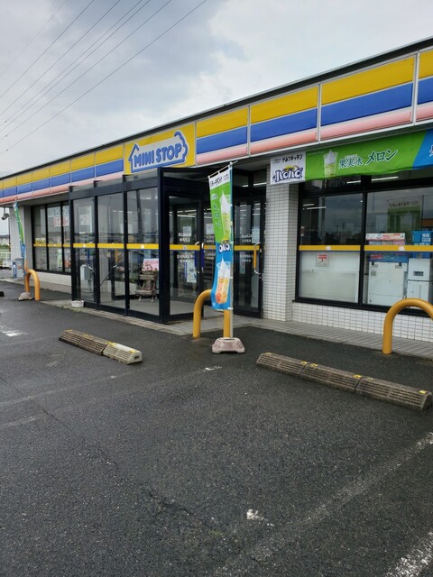 コンビニ　ミニストップ 巣南町店（コンビニ）まで976m