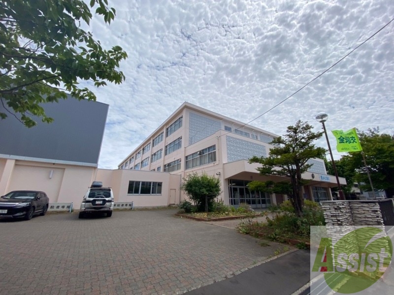 小学校　札幌市立和光小学校（小学校）まで715m