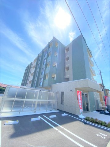 建物外観　落ち着いた雰囲気の外観です