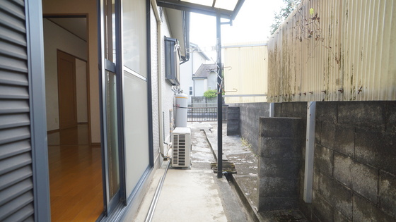 バルコニー　テラス