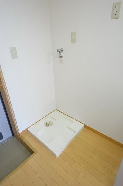 その他部屋・スペース　洗濯機置き場