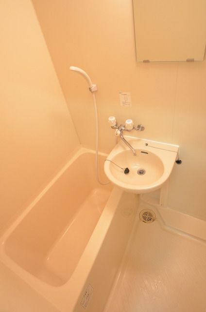 バス・シャワールーム　浴室