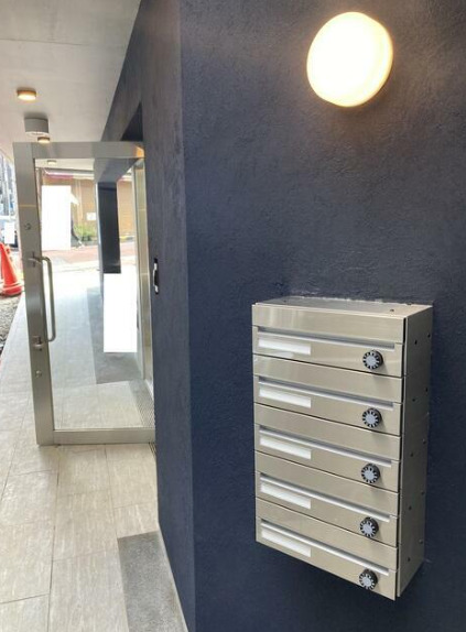 ロビー　集合ポストです