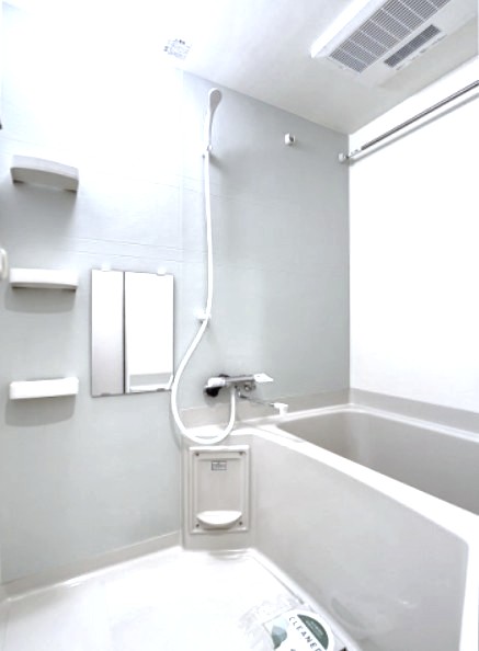 バス・シャワールーム　風呂