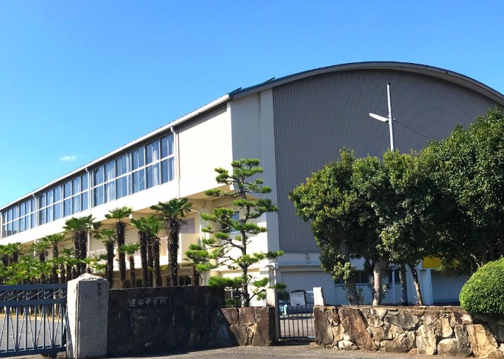 中学校　岡山市立建部中学校（中学校）まで1931m